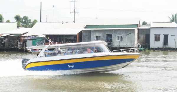 Canô - thuyền - KGC 8m12 
